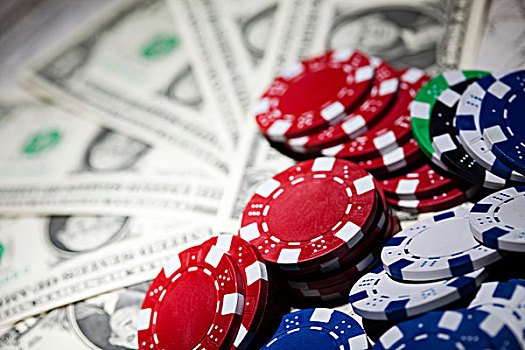 Grid permainan menampilkan slot dan pertandingan sepak bola langsung